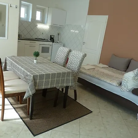 Menta Apartmanhaz Apartment *